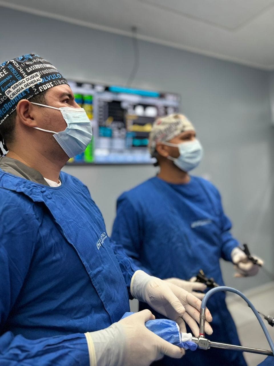 Cirugía de hernia: ¿Laparoscopia o técnica abierta? Conoce las diferencias y cuál es la mejor opción para ti